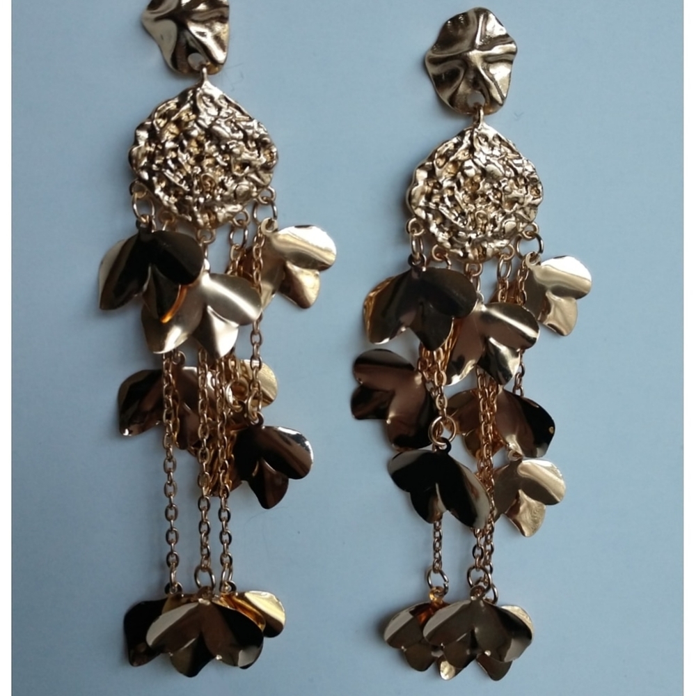 Abstract leaves dangled earrings.